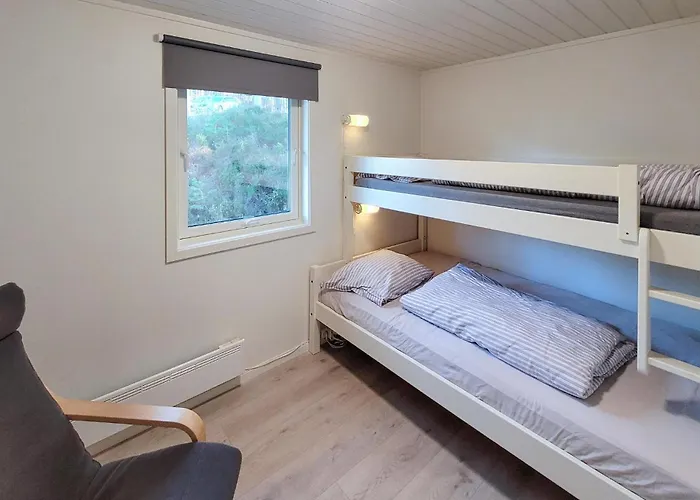 Semesterbostad 2 Bedroom Cozy In *