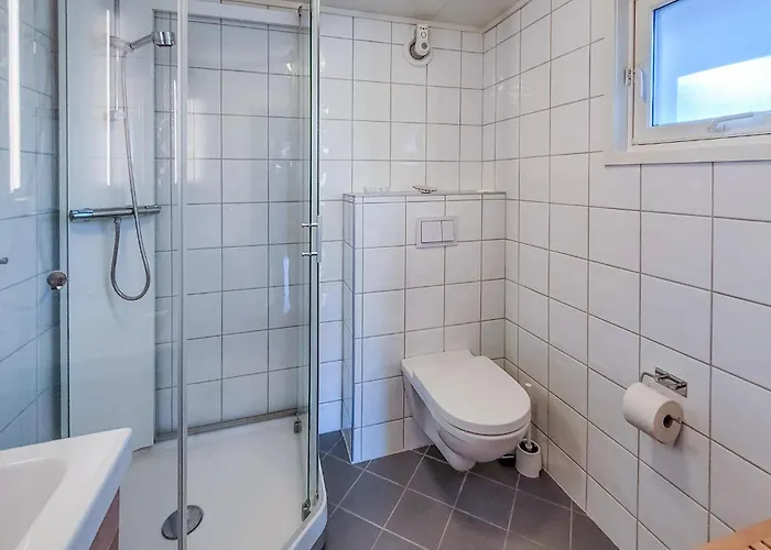 2 Bedroom Cozy In *