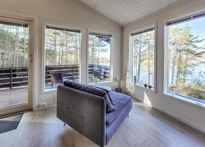 Semesterbostad 2 Bedroom Cozy In Jørpeland