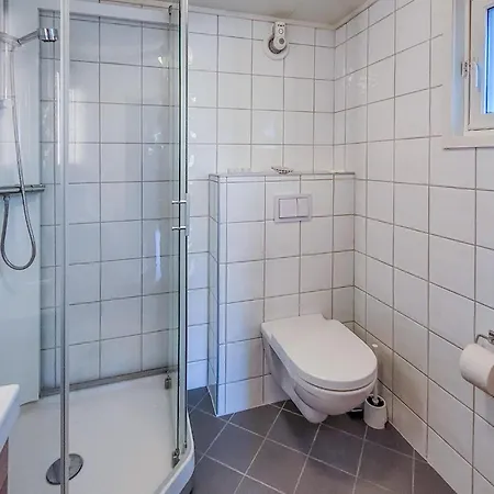 2 Bedroom Cozy In *