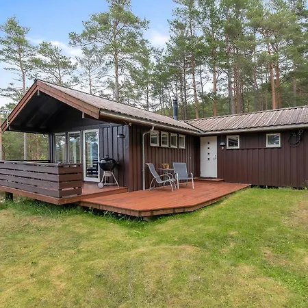 Casa vacanze 2 Bedroom Cozy In Jørpeland
