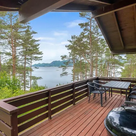 2 Bedroom Cozy In *